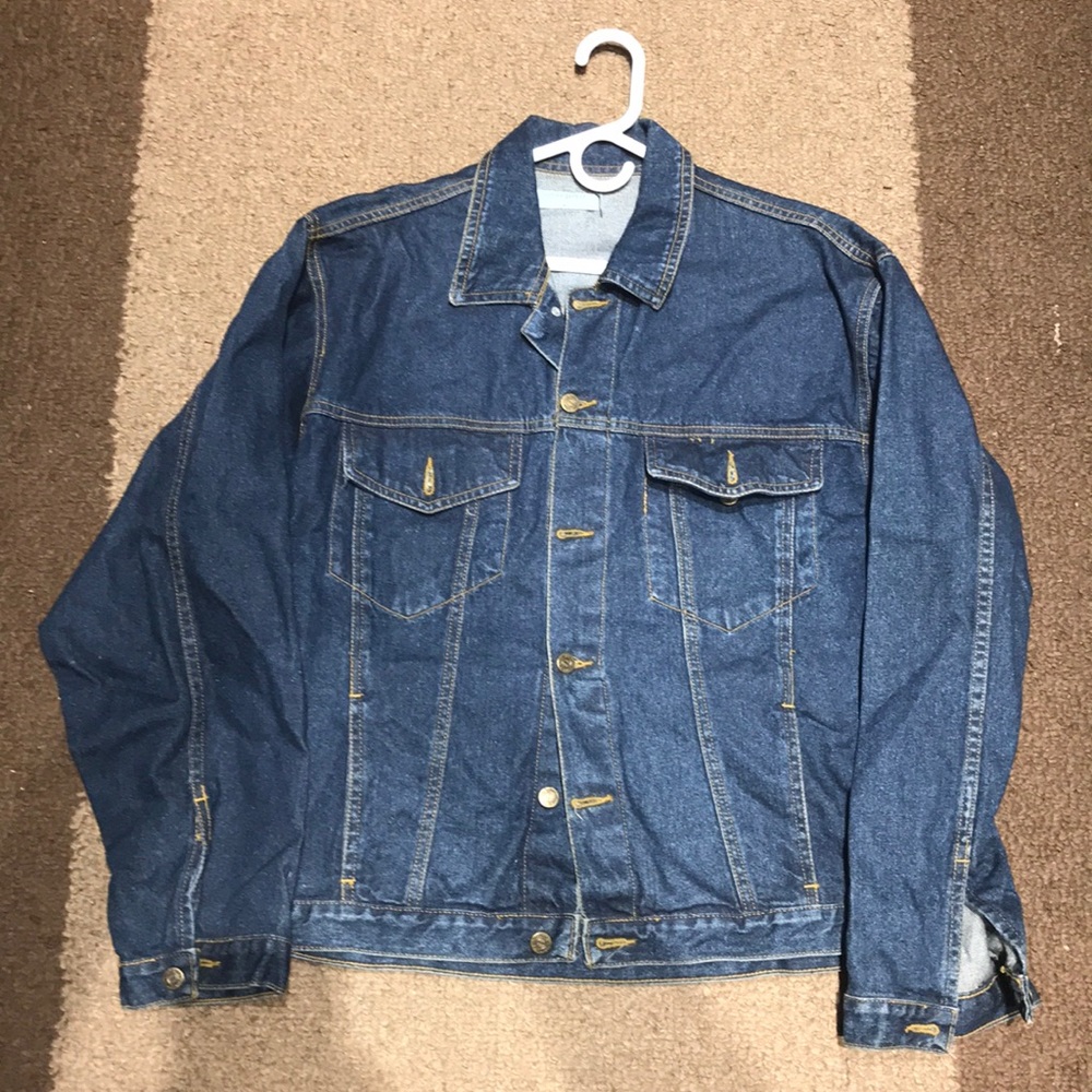 Infuse Men’s Jean Jacket. never worn. 😘